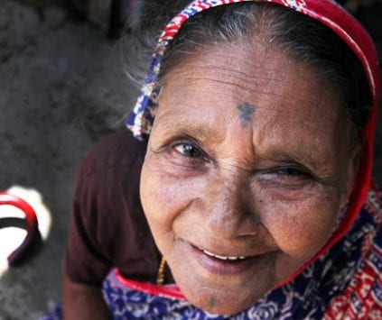 inde-grand-mère-solidarité