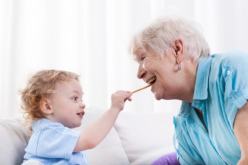 Grands-parents: quel rôle avec les parents, petits-enfants ?
