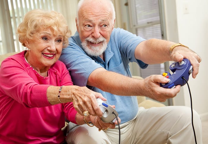 Les jeux vidéos et serious games adaptés aux seniors