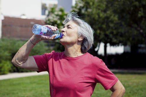 Boire de l'eau - Hydratation - Sport