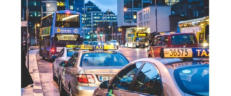 Embouteillage - Mobilité - Taxi - Circulation