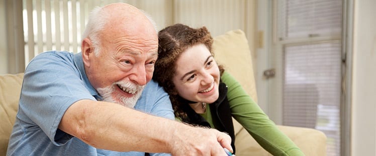 Intergénérationnel - Petits-enfants - Jeux vidéo - Loisirs - Fun - Activité