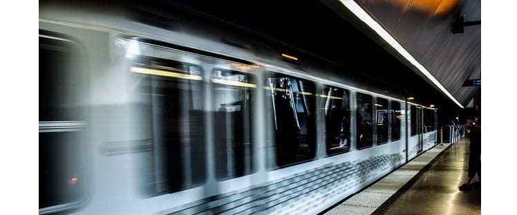 Transports-en-commun-Metro-Train-2