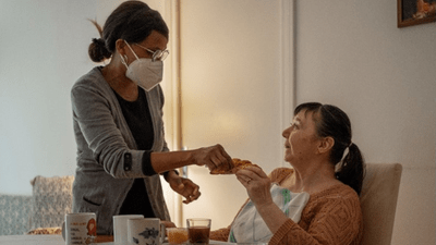 aide à domicile soins à domicile équipes autonomes personnes âgées Atmosphère Rive Gauche
